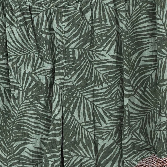 Three Dots Green Printed Beachy Leaves Pull On High Waisted Shorts Size L - Picture 3 of 8